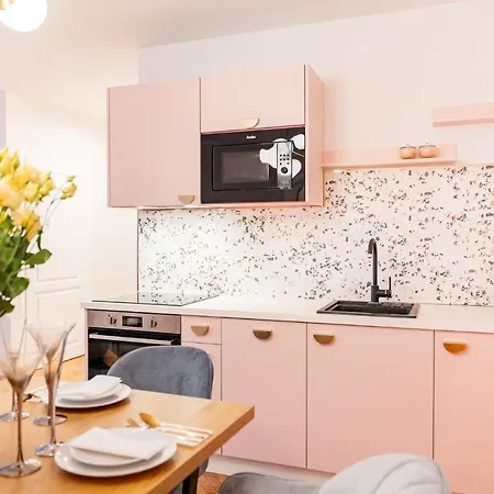 Crystal House Ii - Loftaffair Collection