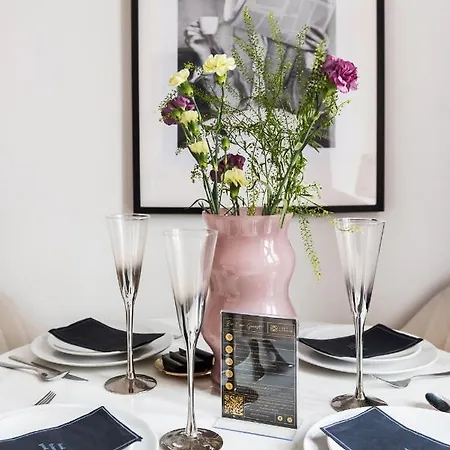 Crystal House Ii - Loftaffair Collection *