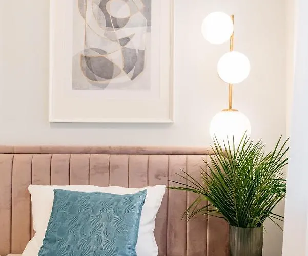 Crystal House Ii - Loftaffair Collection