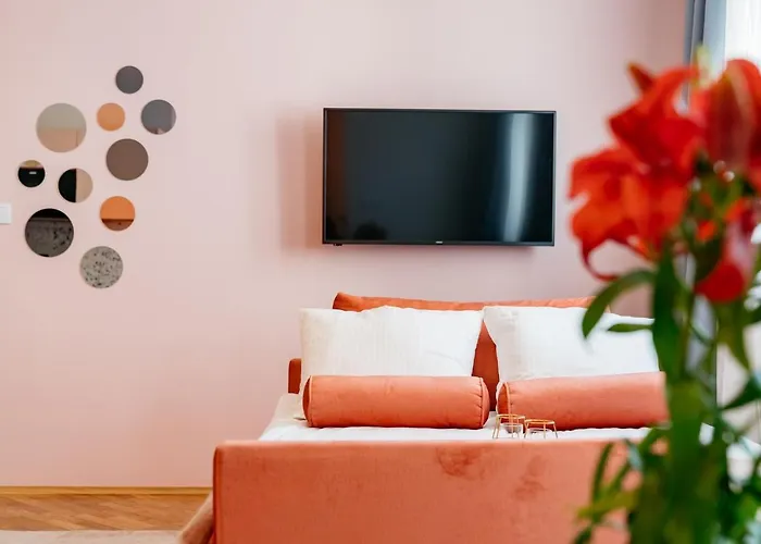 Crystal House Ii - Loftaffair Collection *