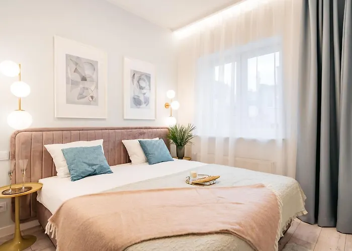 Crystal House Ii - Loftaffair Collection *