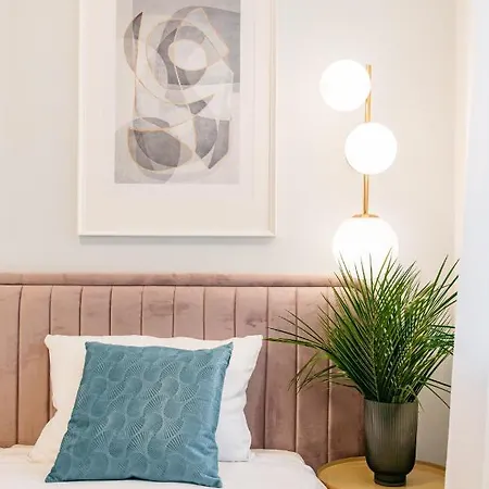 Crystal House Ii - Loftaffair Collection